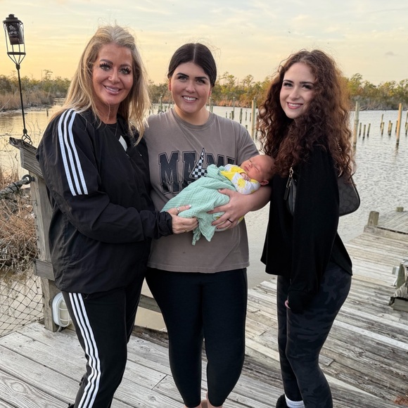 🅰️𝐥𝐰𝐚𝐲𝐬🅿️𝐨𝐬𝐡𝐢𝐛𝐥𝐞 is 𝐋𝐈𝐕𝐄: Size XS-4X, 𝙁𝙍𝙀𝙀 💘 Fuzzy Socks w/𝑒𝑣𝑒𝑟𝑦 $14+ bid - Picture 6 of 17